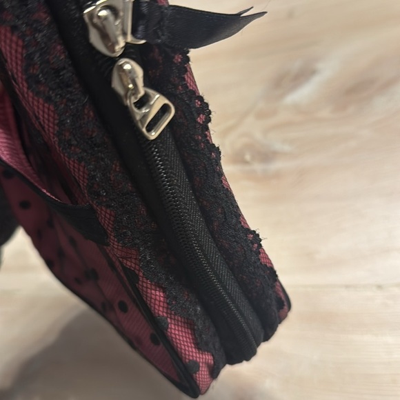 Makeup travel bag - Picture 2 of 8